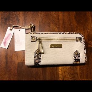 Jessica Simpson wallet